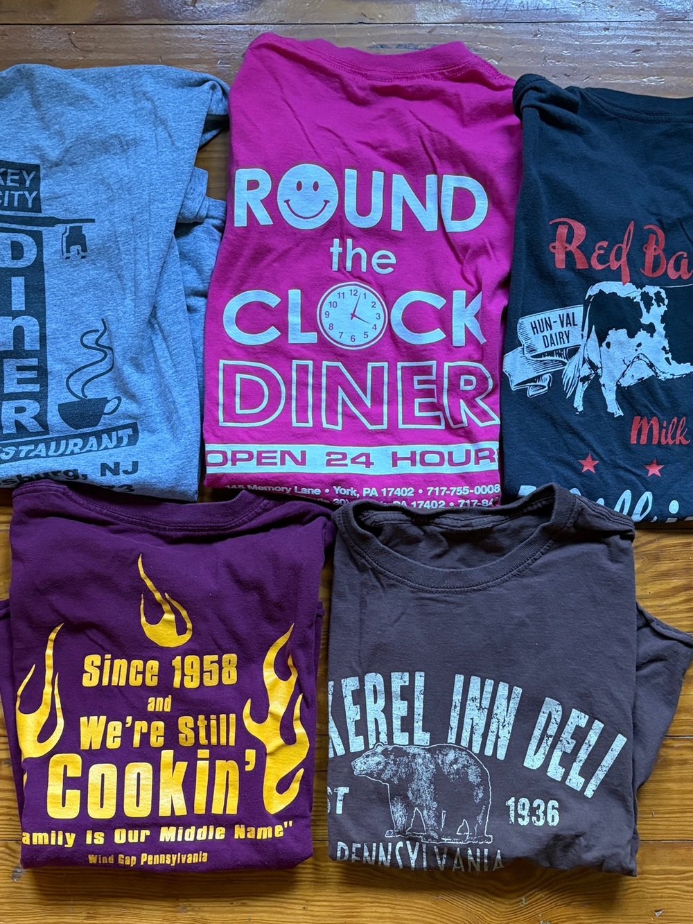 Lot of 5 Fun Vintage Graphic Tees Unisex Size Small! You Get Them All!